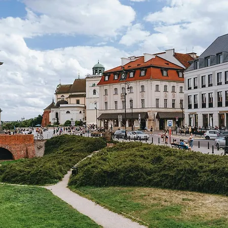 Papaya Old Town - Vibrant Cultural Center * Warsaw