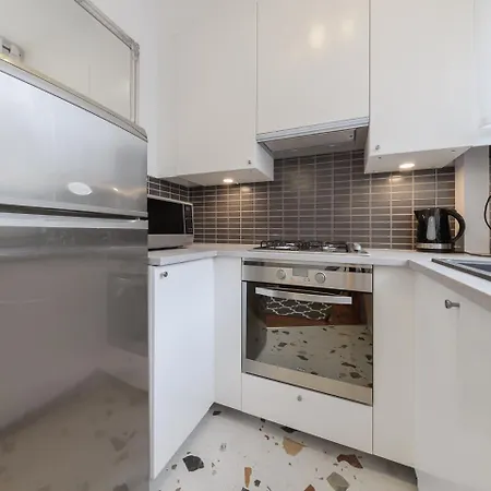 Papaya Old Town Apartment